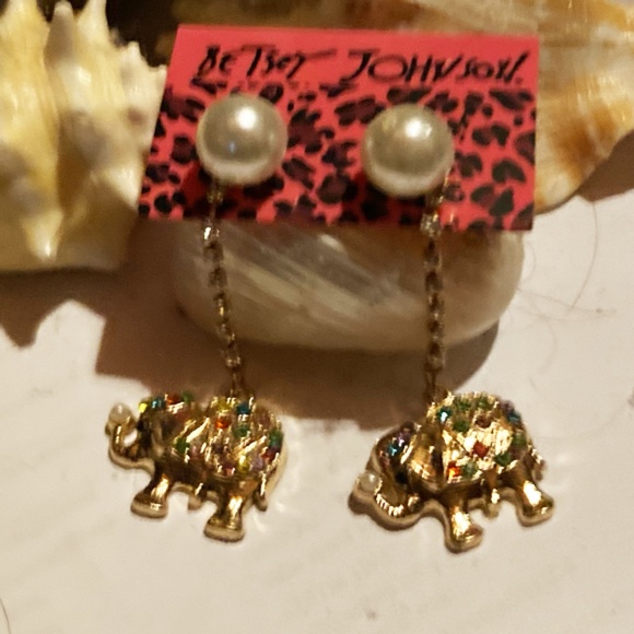 Betsey Johnson Faux Pearl Multicolor Crystal Chain Dangling Elephant Earrings - Picture 2 of 7